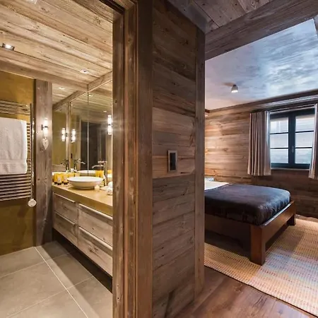 Modern Deluxe Duplex With Free Parking Apartment *